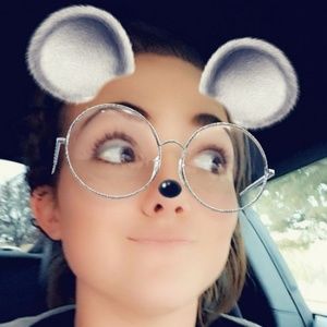 Meet your Posher, Virginia